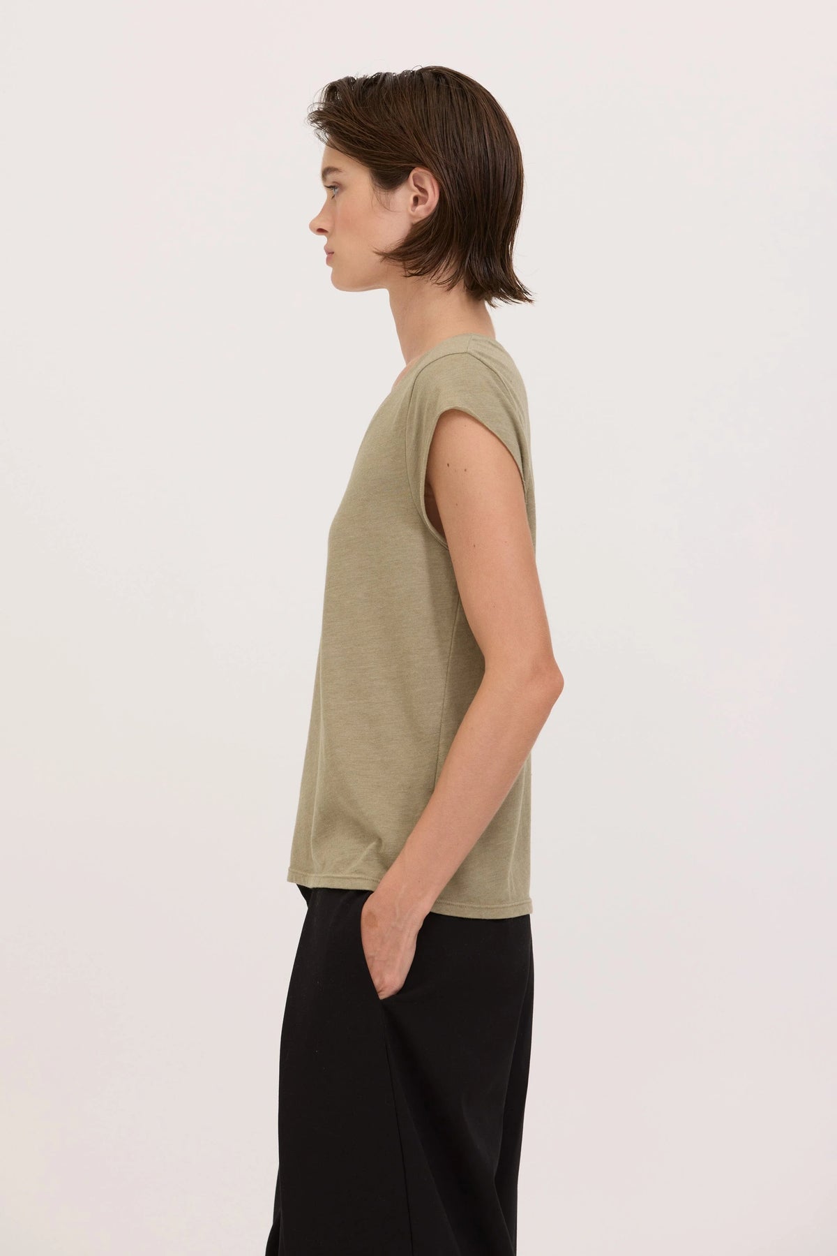 Canyon V Neck Tee