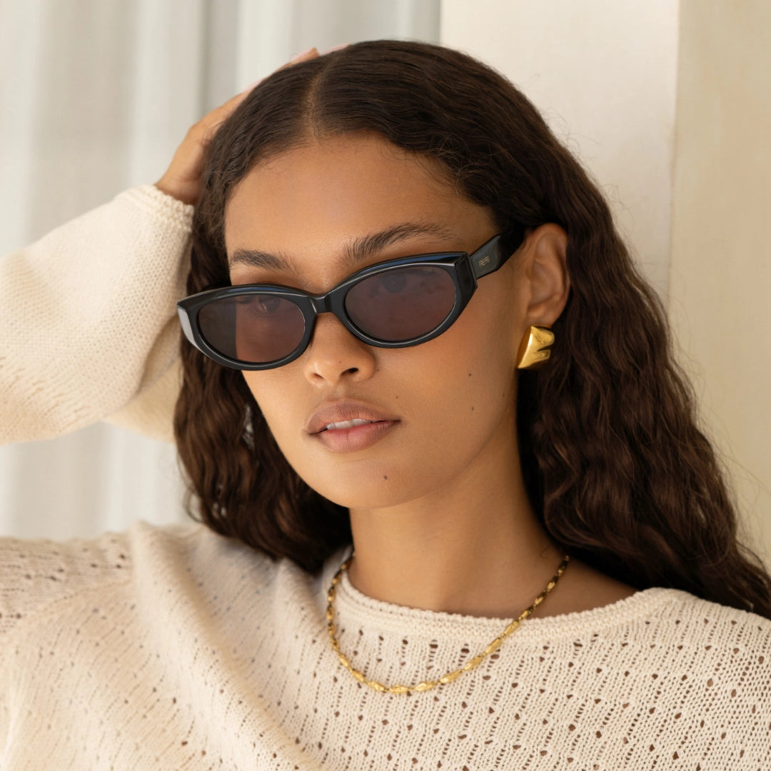 FREYRS Eyewear - Ameli Acetate Cat Eye Sunglasses: Black