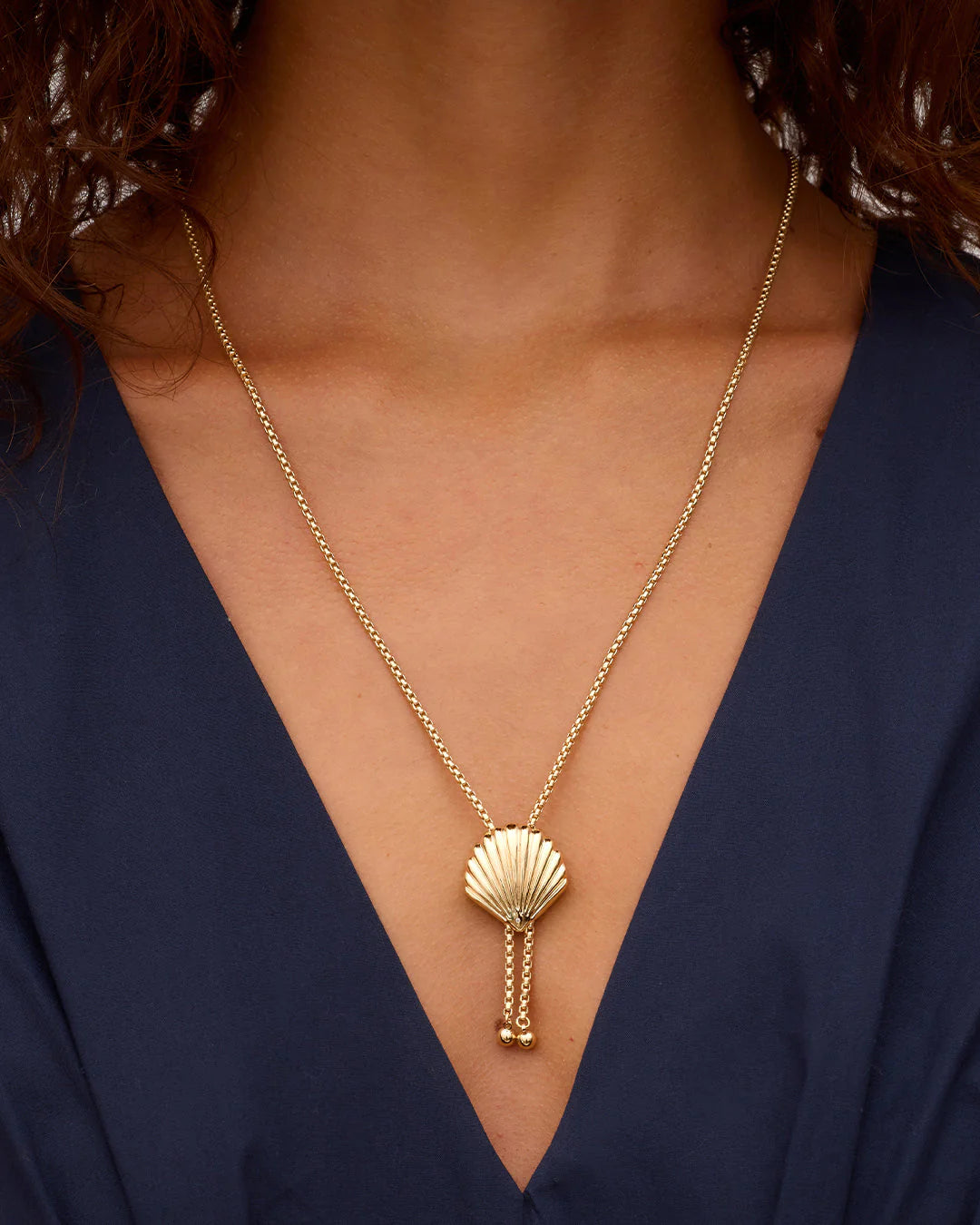 SCALLOP BOLO NECKLACE