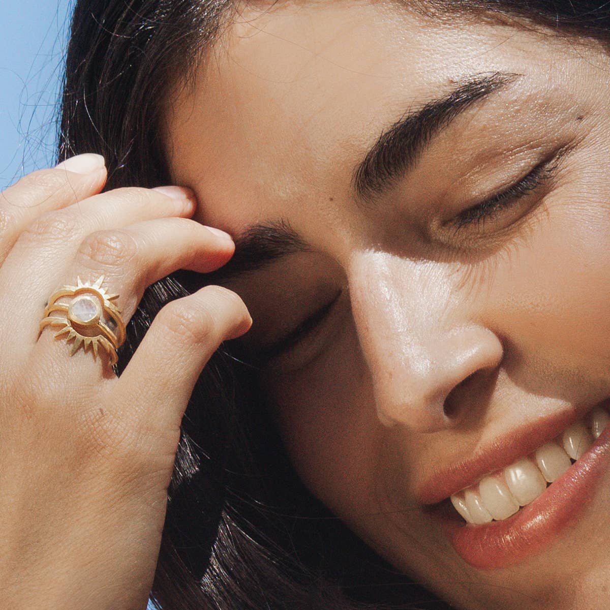 LIGHT SEEKER MOONSTONE STARBURST NESTED RING SET