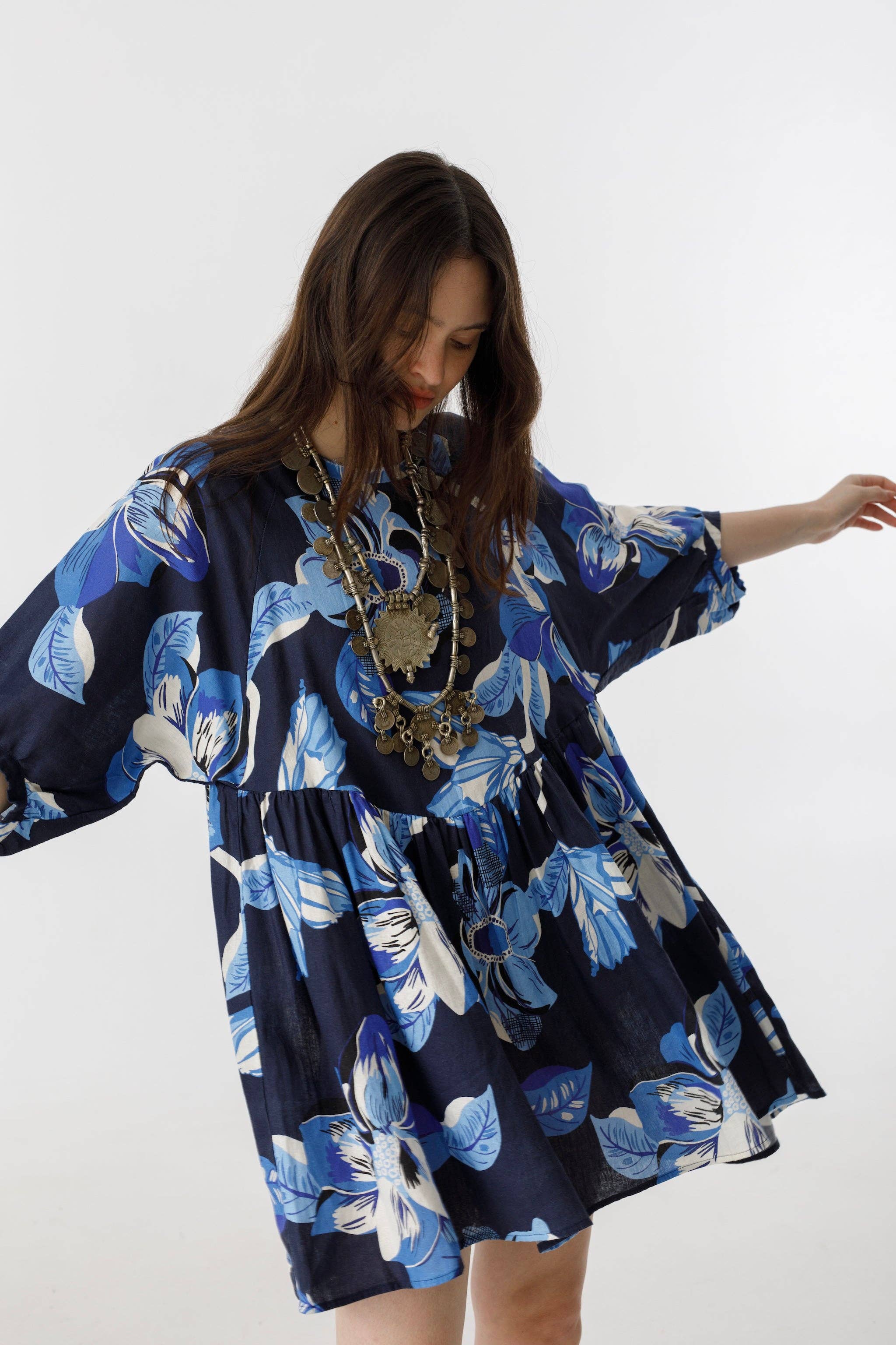 ALCALA LINEN DRESS in navy