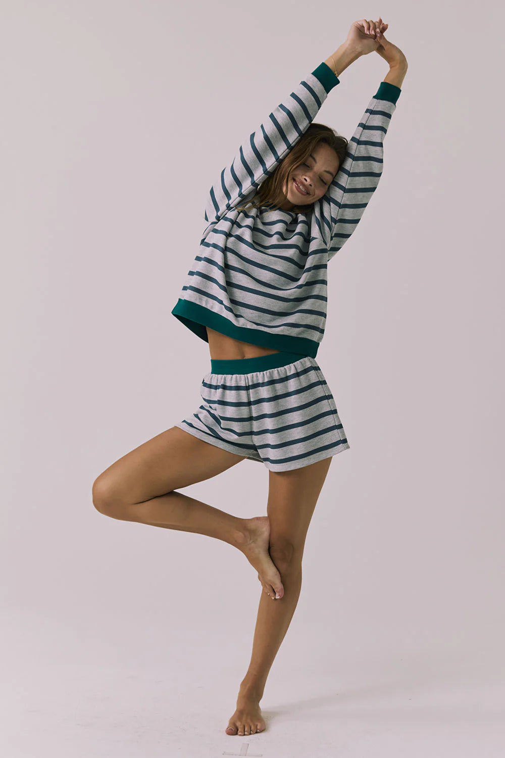 RESORT STRIPE SWEATSHIRT
