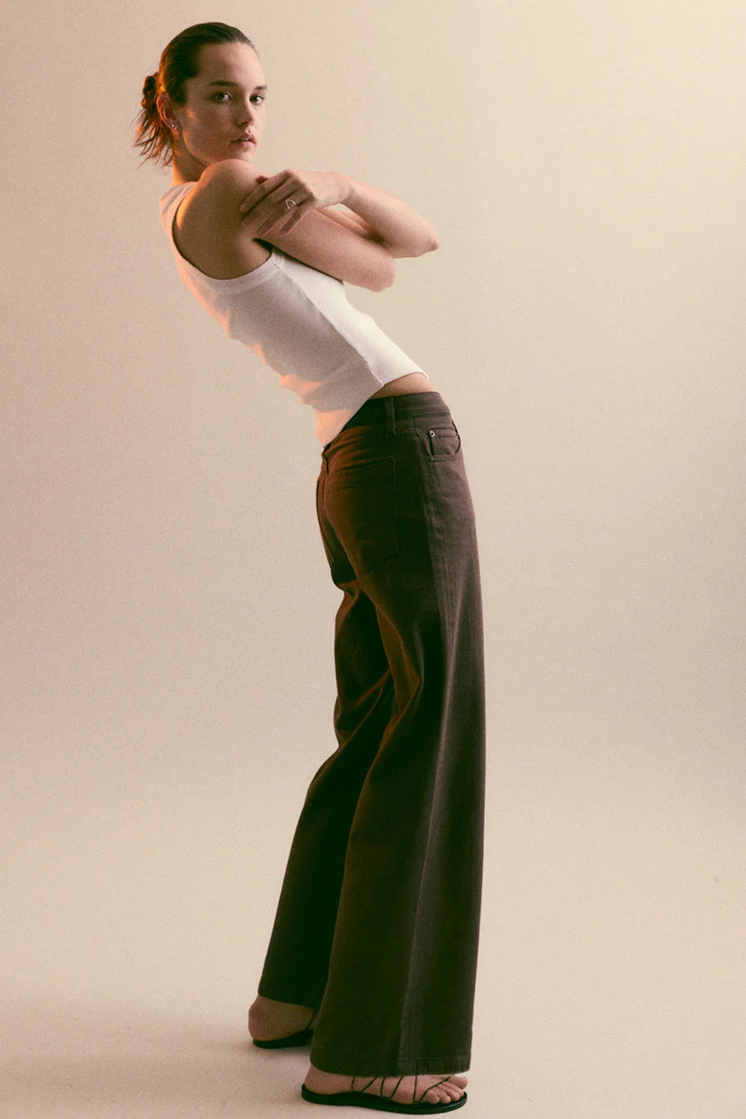 JADYN LOW SLUNG PALAZZO JEANS in bruna