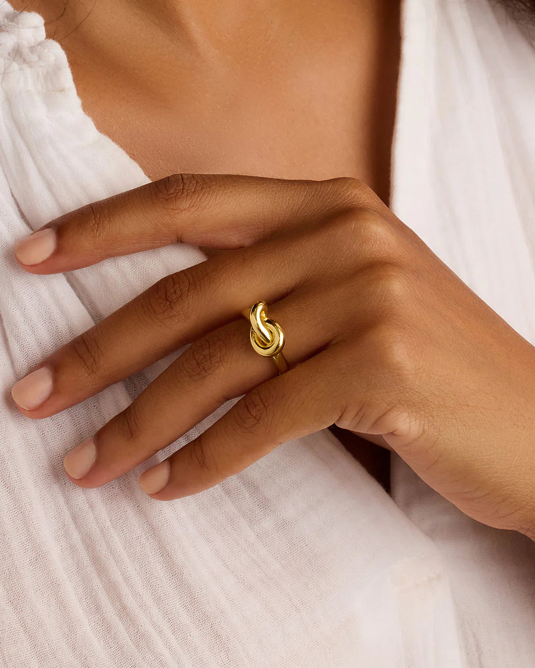 INFINITY KNOT RING