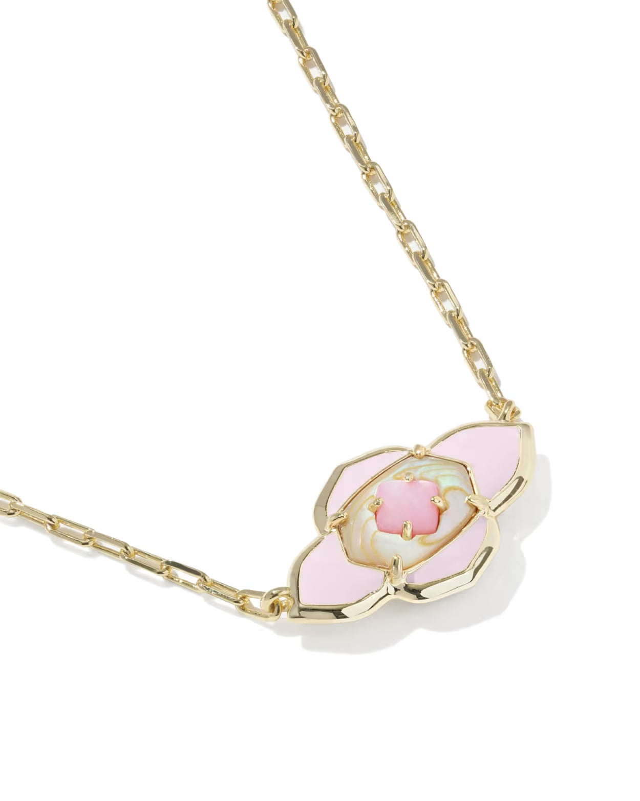 ABBIE MEDALLION SHORT PENDANT NECKLACE