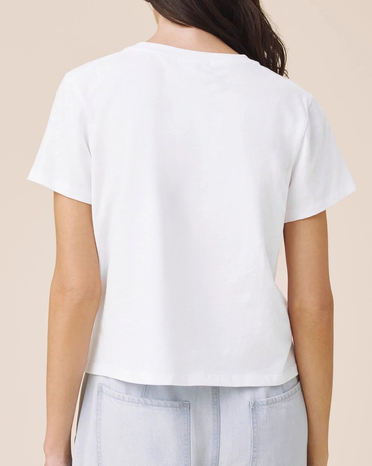 SEASHELL EMBROIDERY TEE