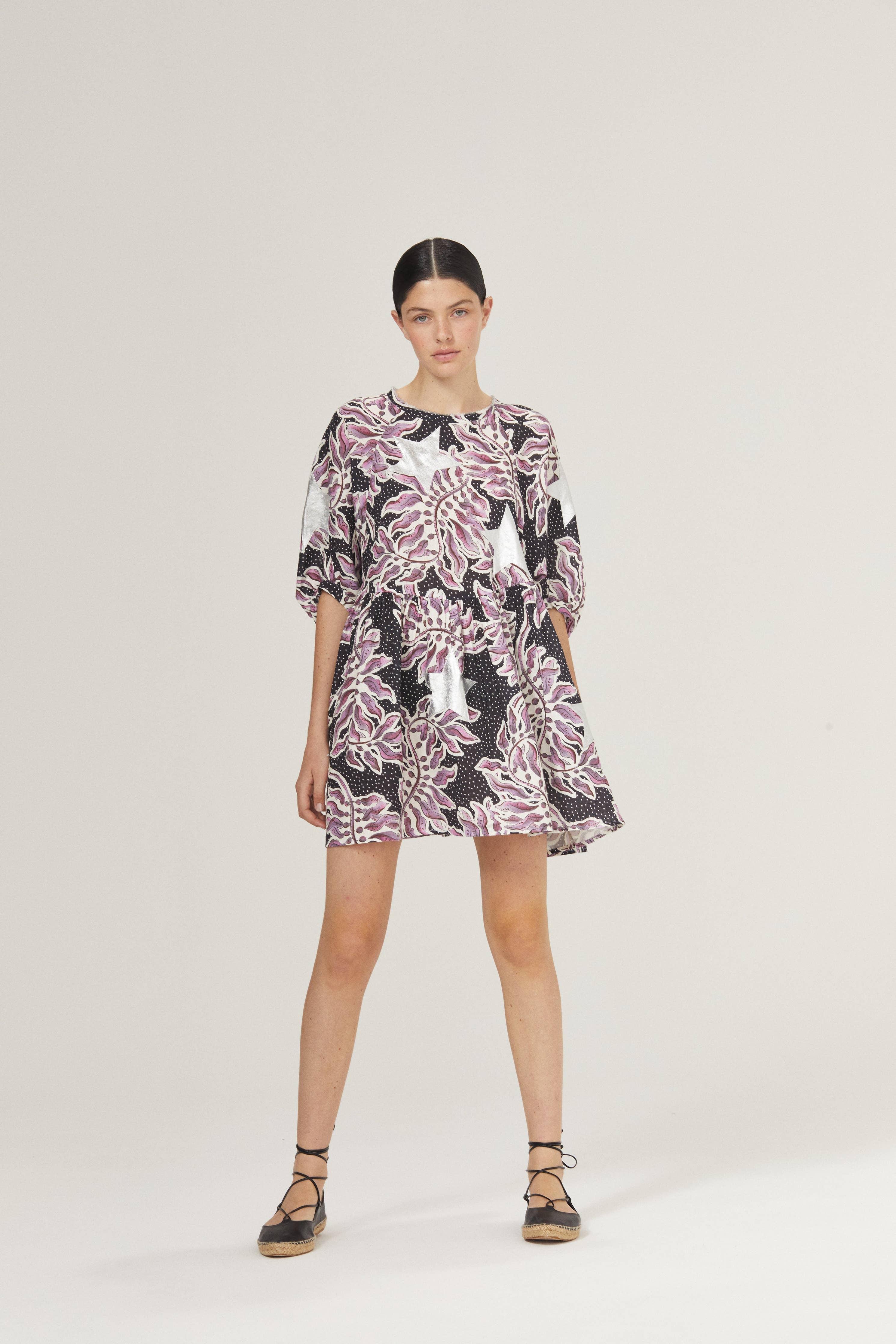 ALCALA LINEN DRESS in Lavender Sky with Silver Stars