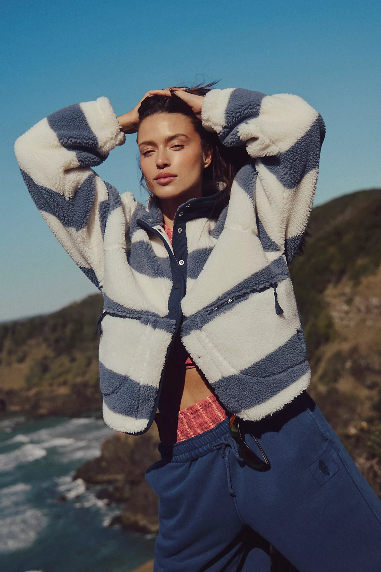 HIT THE SLOPES PRINTED FLEECE JACKET