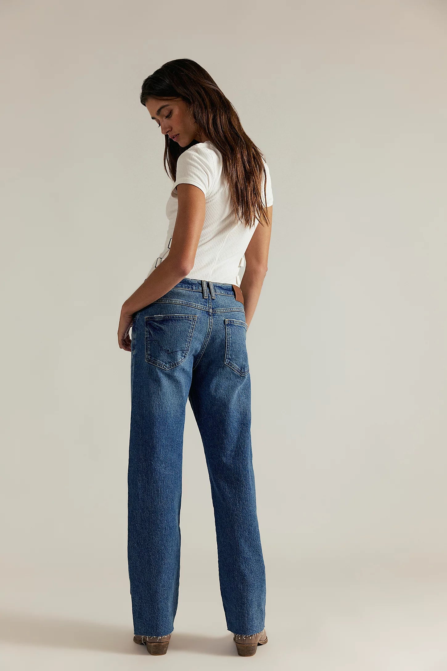 RISK TAKER MID RISE JEANS
