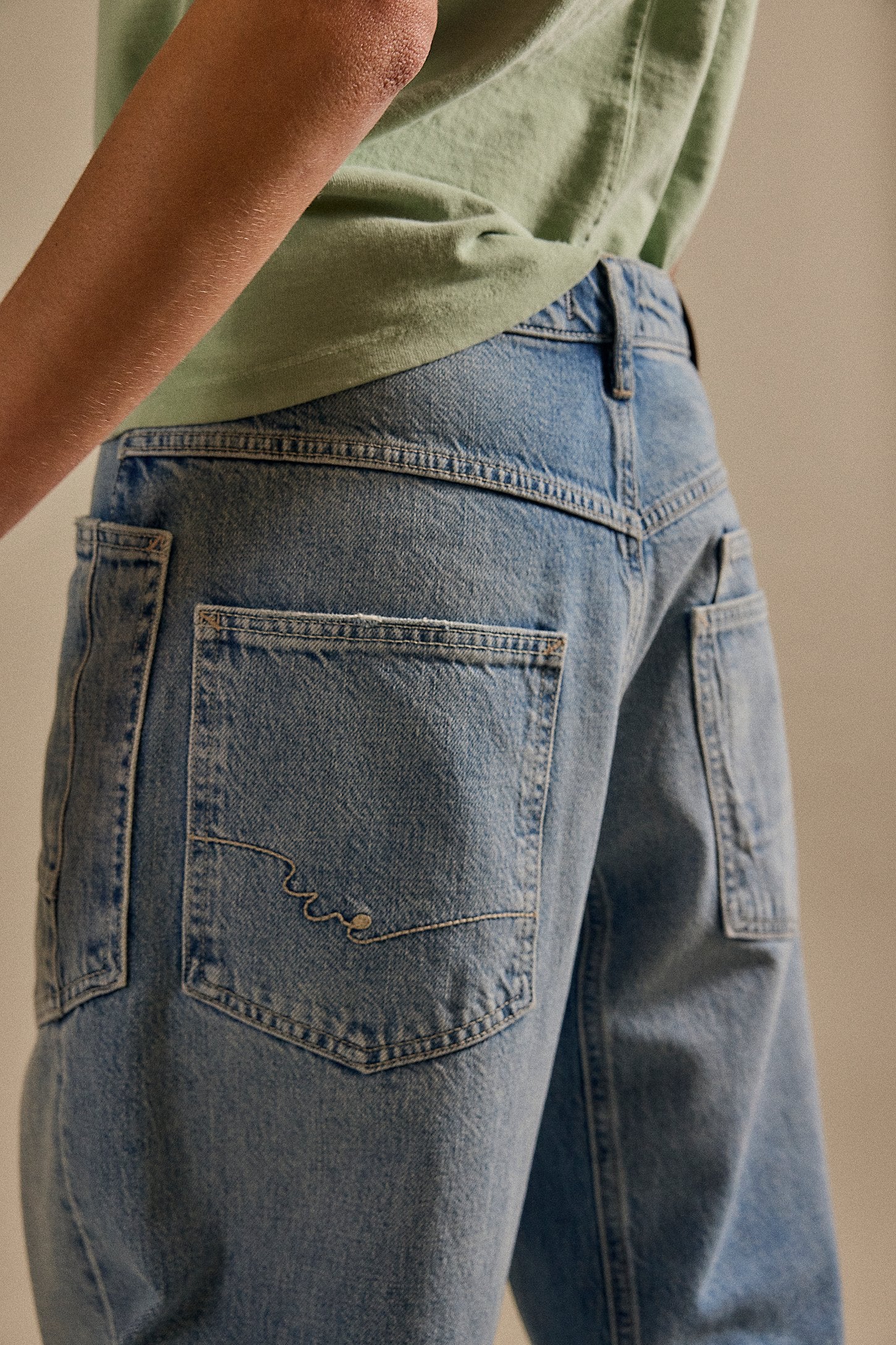 MINIMALIST MOXIE JEANS