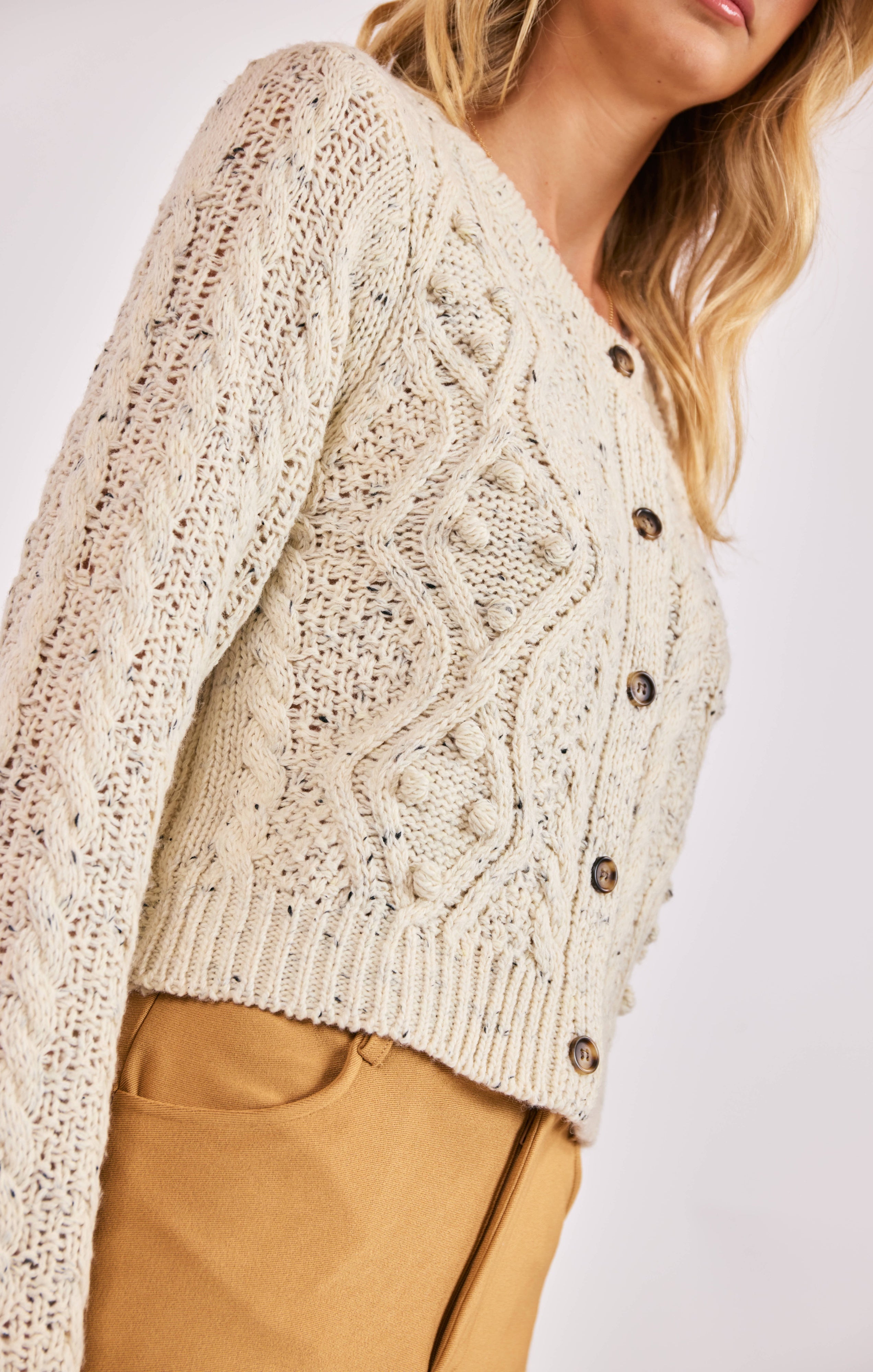 EFFORTLESS CABLE KNIT CARDIGAN SWEATER