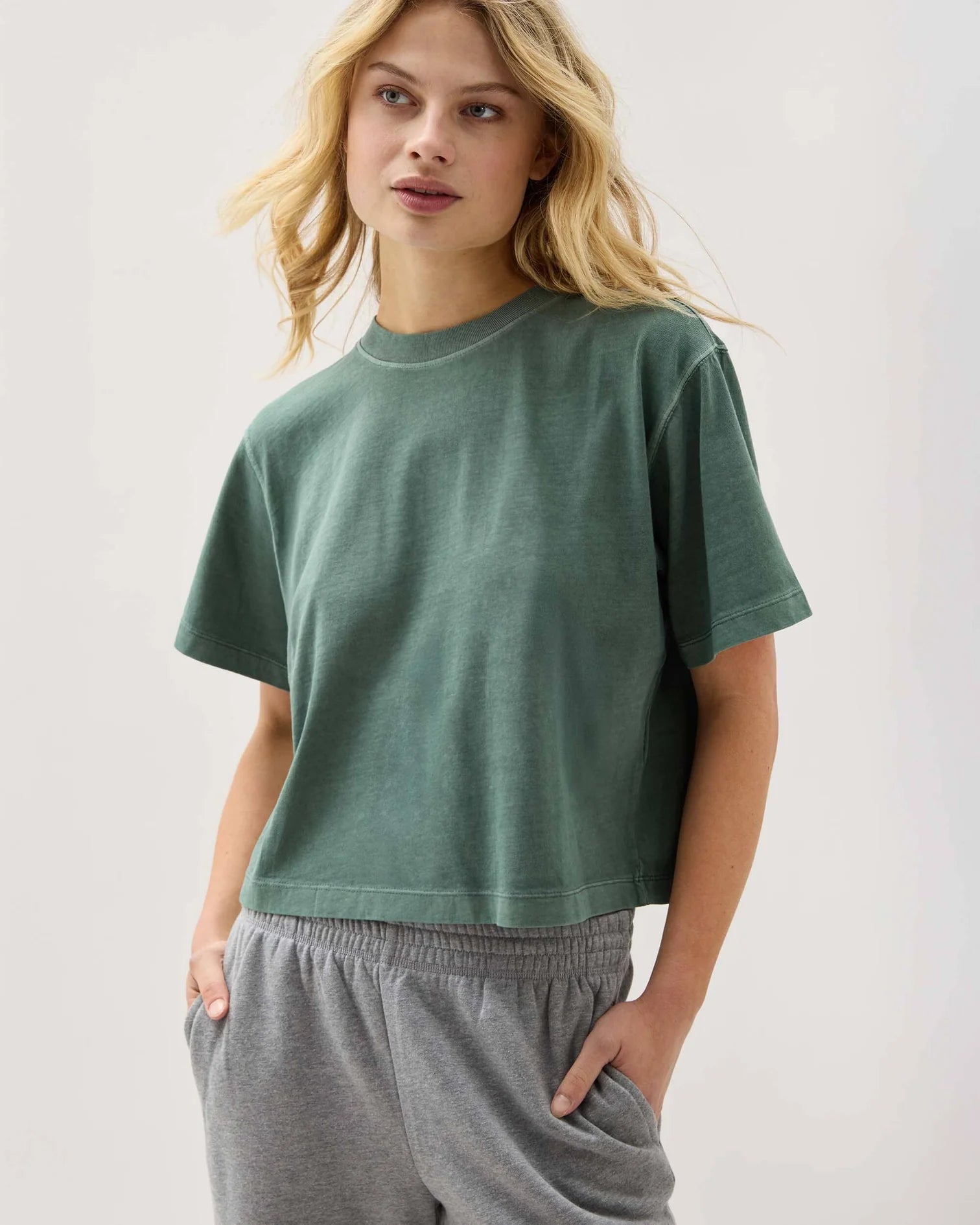 RELAXED CROP TEE