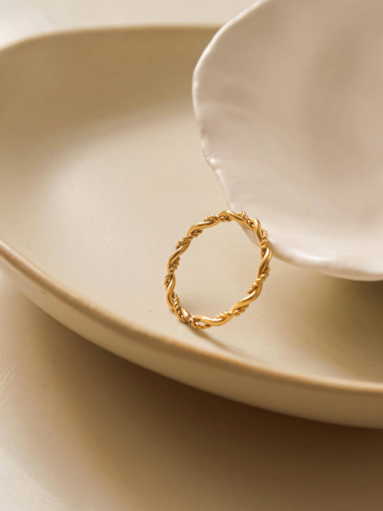 18K NON-TARNISH MINIMALIST THIN BRAIDED RING