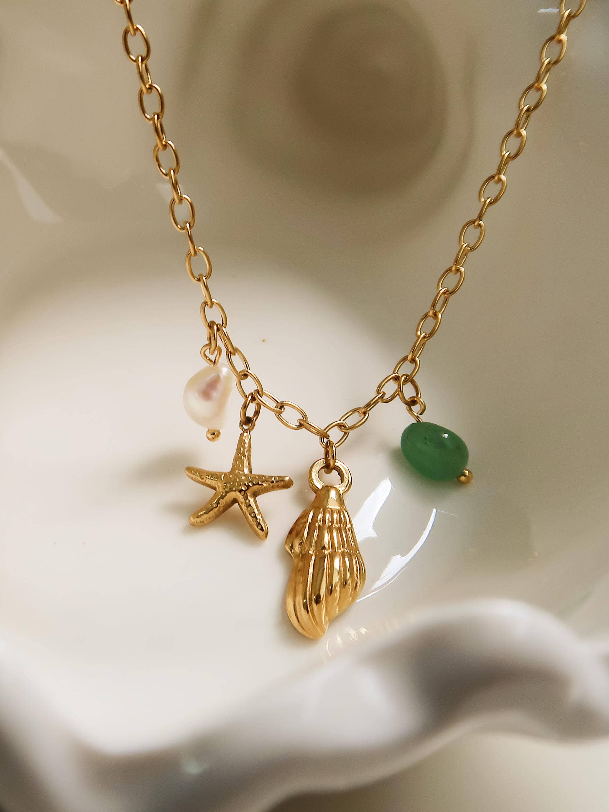 BONBON 18K GOLD NON-TARNISH PEARL AND SHELL CHARM NECKLACE