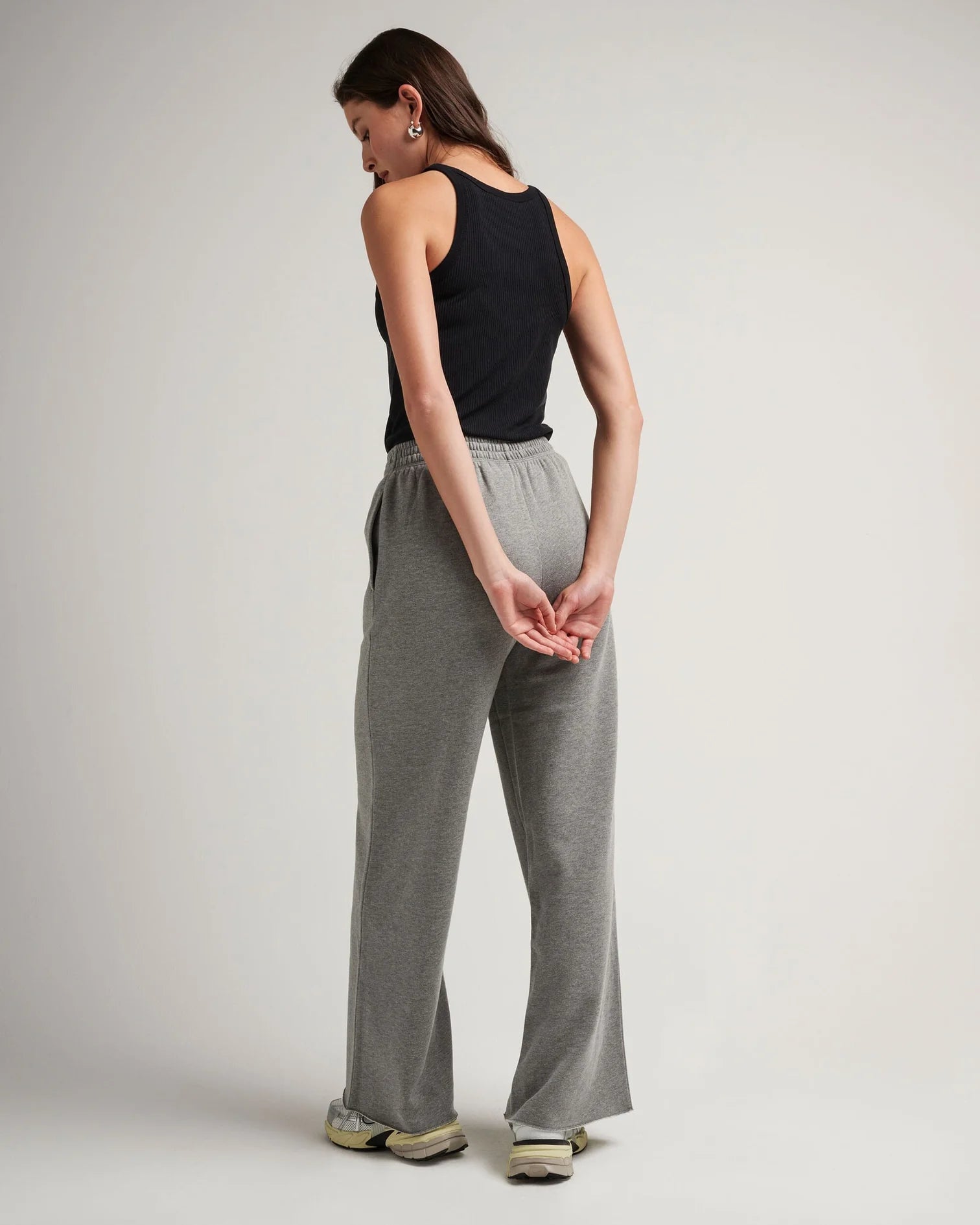 WIDE LEG SWEATPANTS