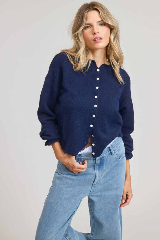 ESSENTIAL BUTTON DOWN CARDIGAN
