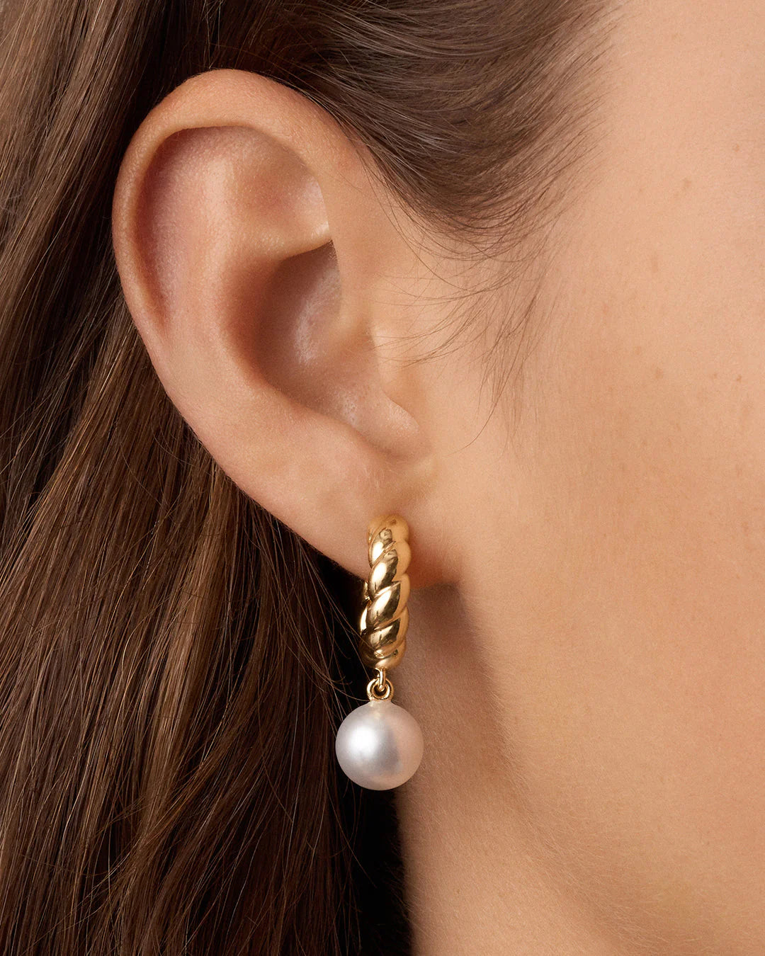 PEARL CREW HOOP EARRINGS
