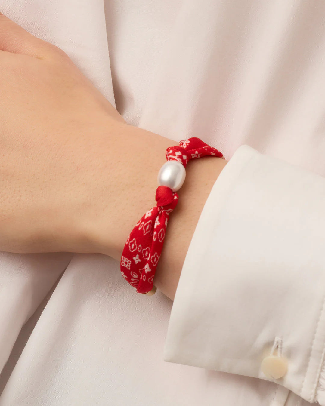 PAISLEY BANDANA KNOT BRACELET