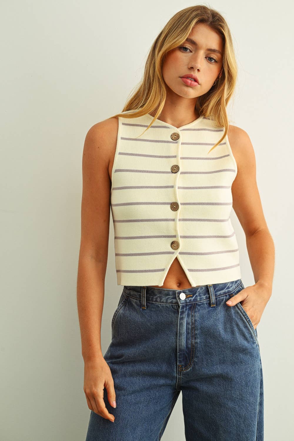 METAL BUTTON STRIPE KNIT VEST