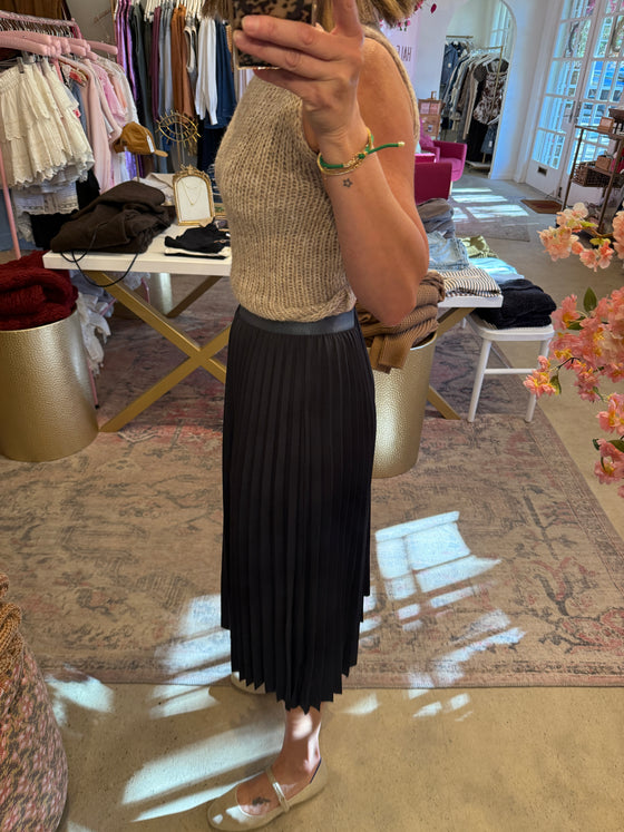 FULL OF CHARM PLEATED MIDI SKIRT