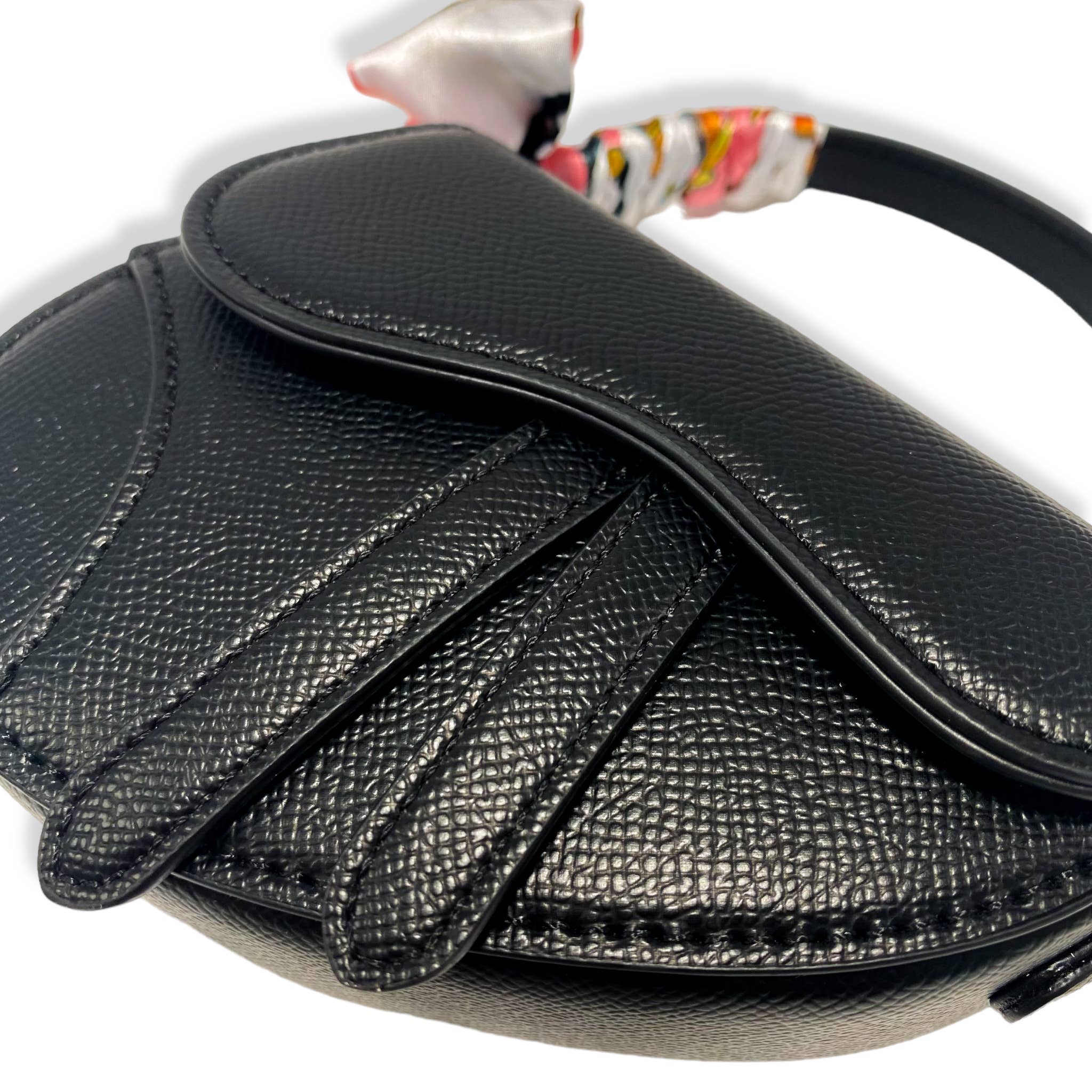 Doe a Dear -Saddle Purse w/ Scarf