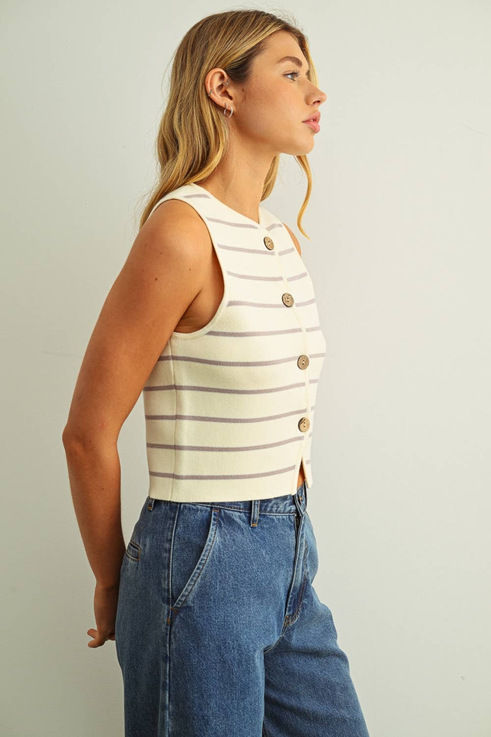 METAL BUTTON STRIPE KNIT VEST