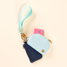  DYNAMIC DUO POUCH WRISTLET- aqua