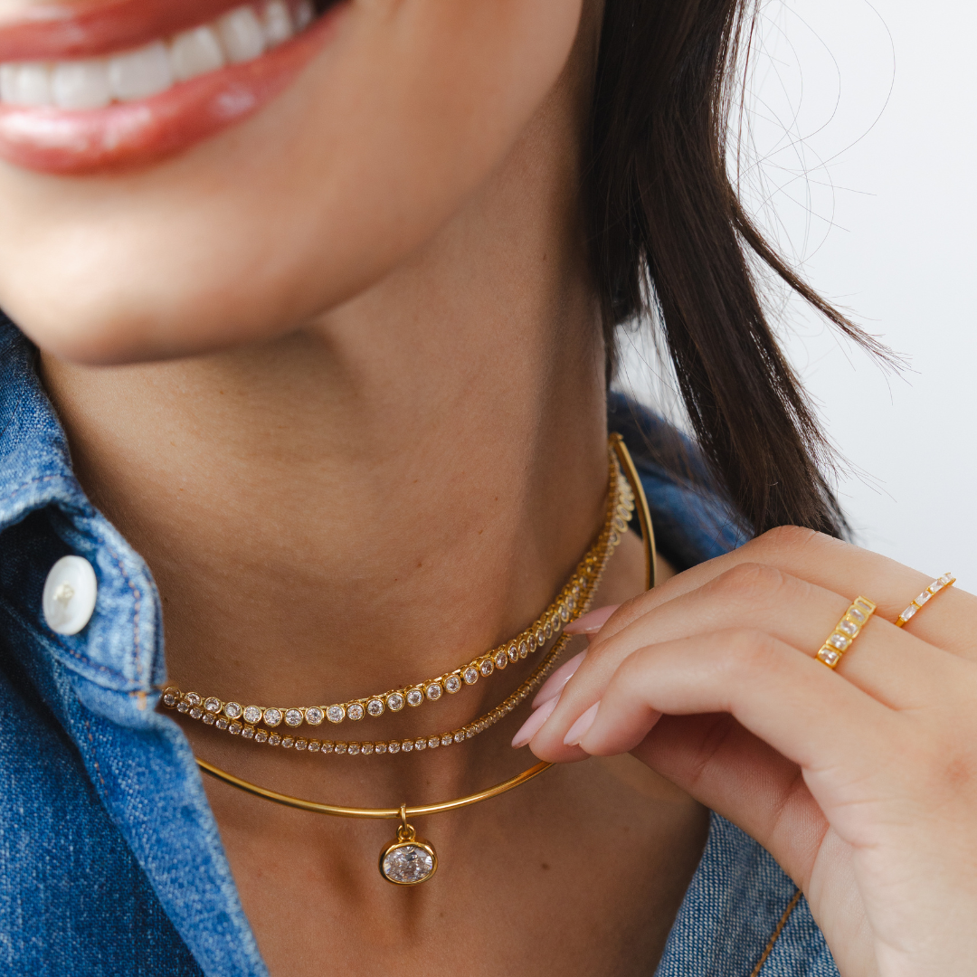 OVAL CRYSTAL COLLAR NECKLACE