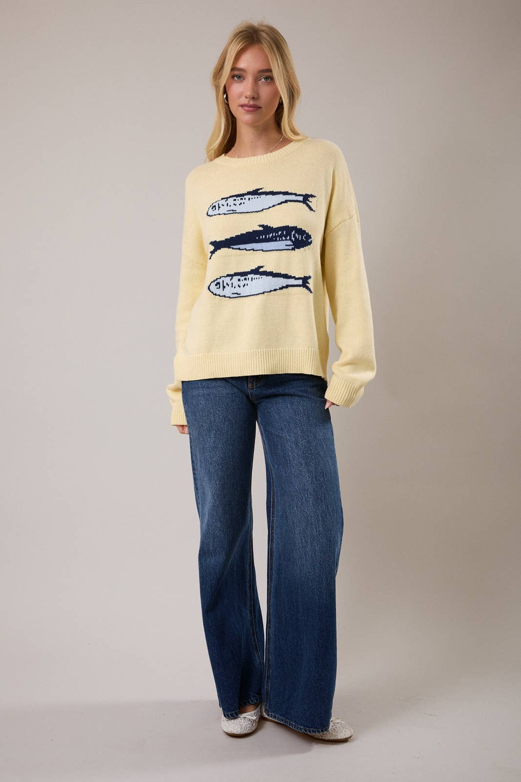 ROUND NECK SARDINES SWEATER