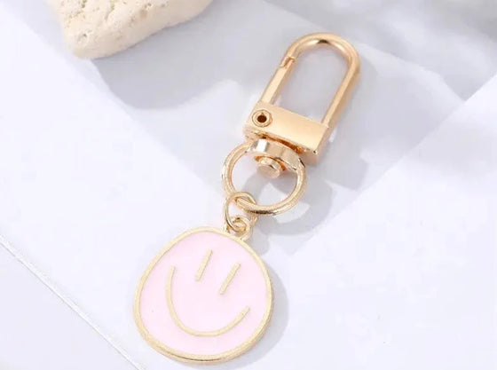 SMILEY FACE KEYCHAIN