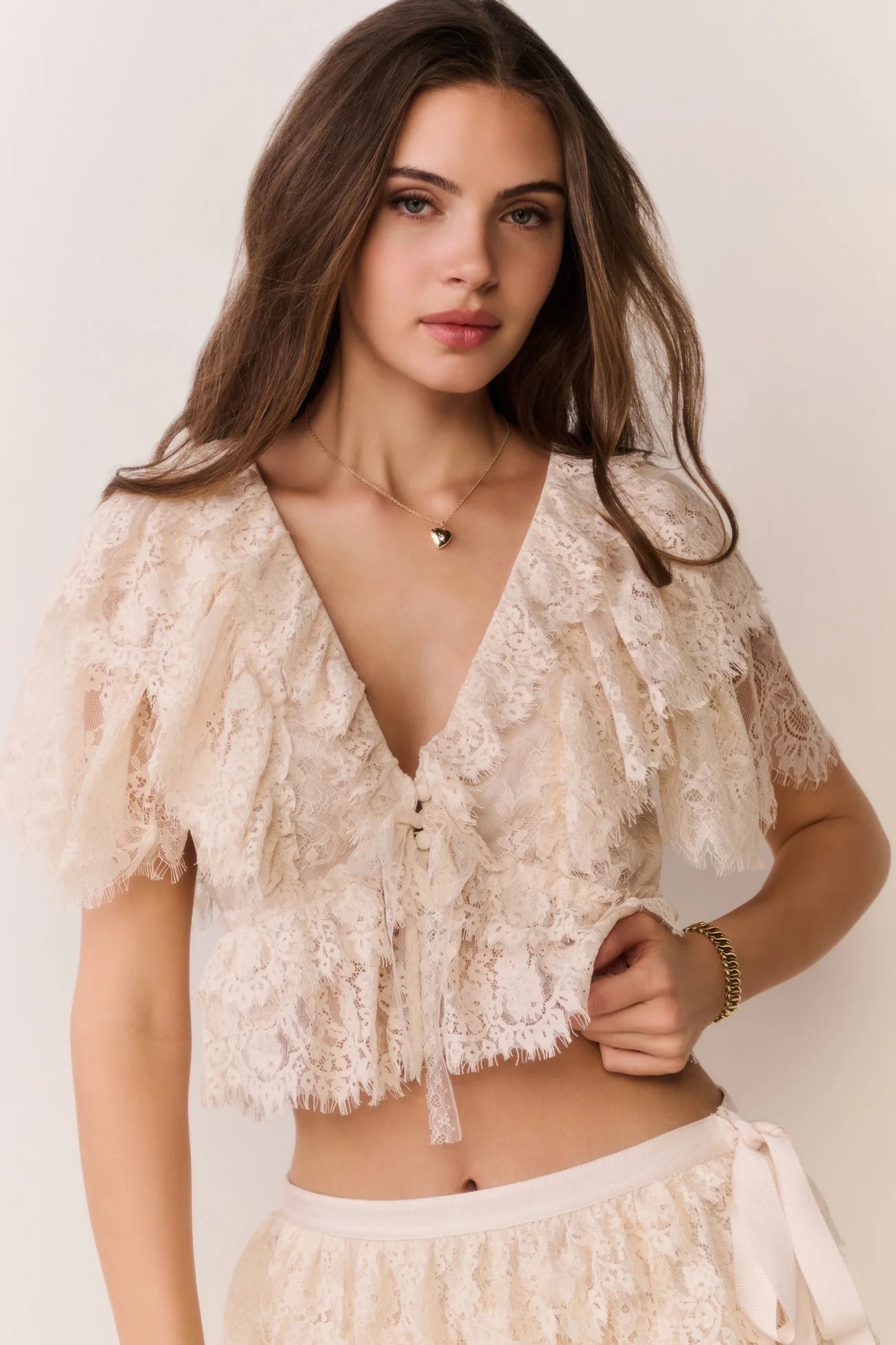 CAPER LACE TOP