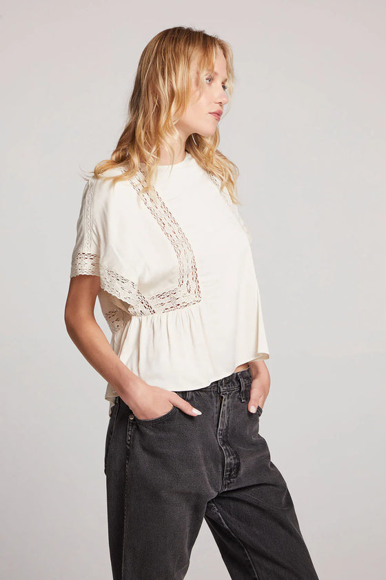 STARRY PETAL SHORT SLEEVE BLOUSE