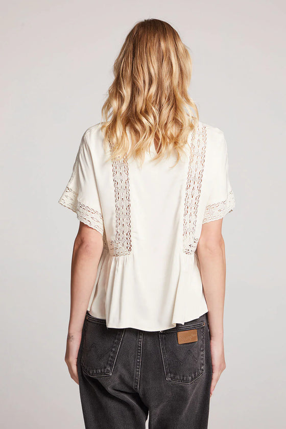 STARRY PETAL SHORT SLEEVE BLOUSE