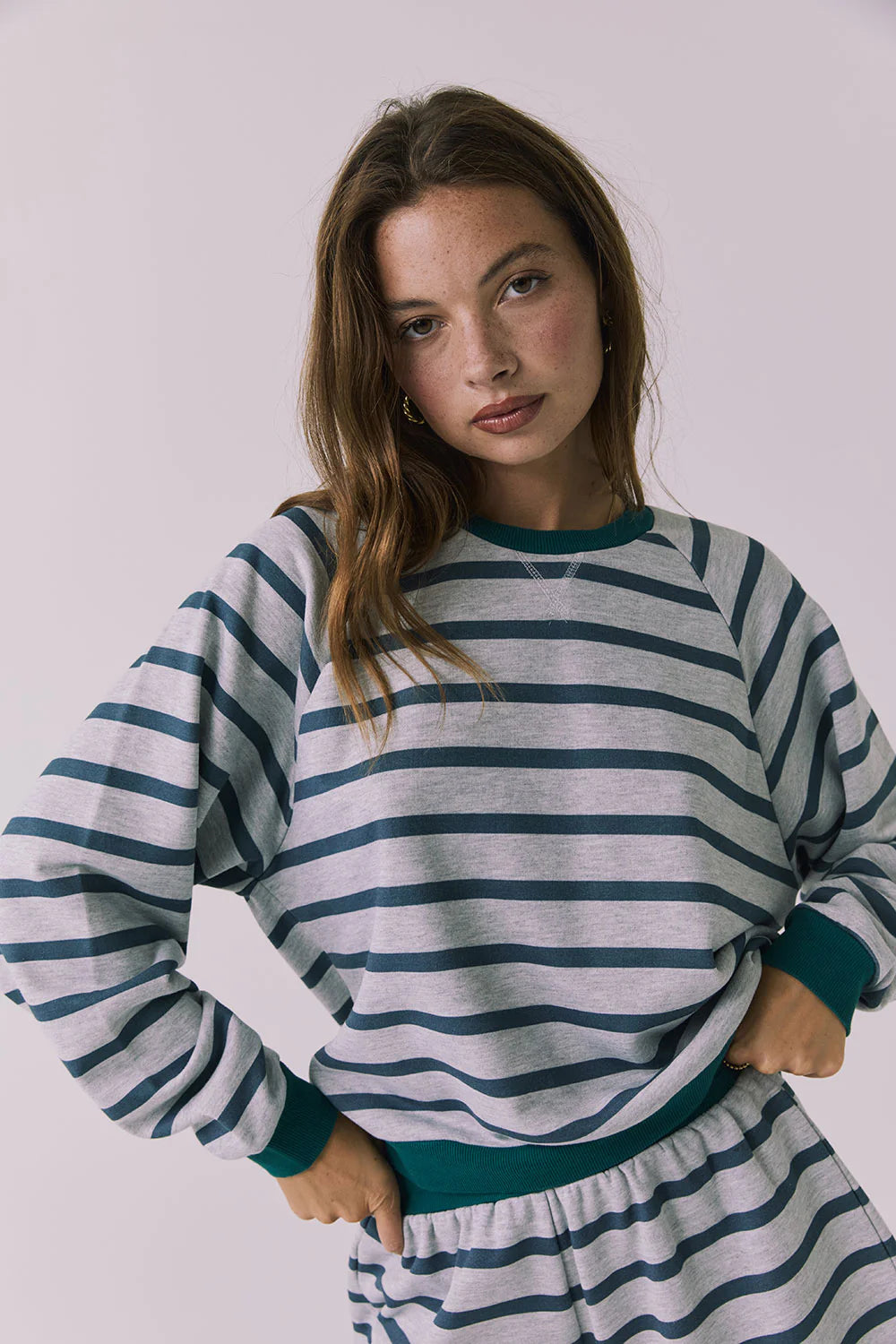 RESORT STRIPE SWEATSHIRT