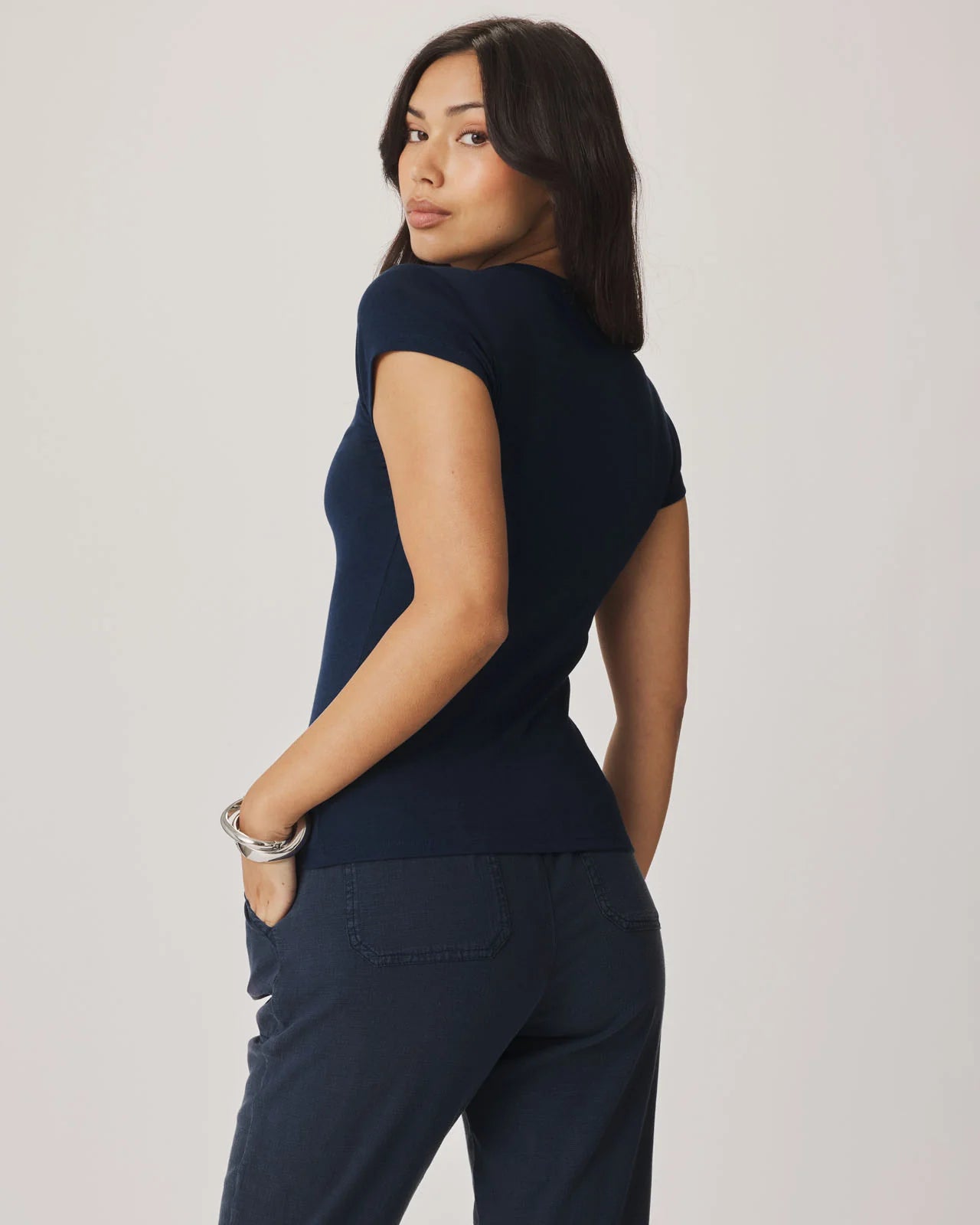 JOSIE STRETCH CREWNECK TEE
