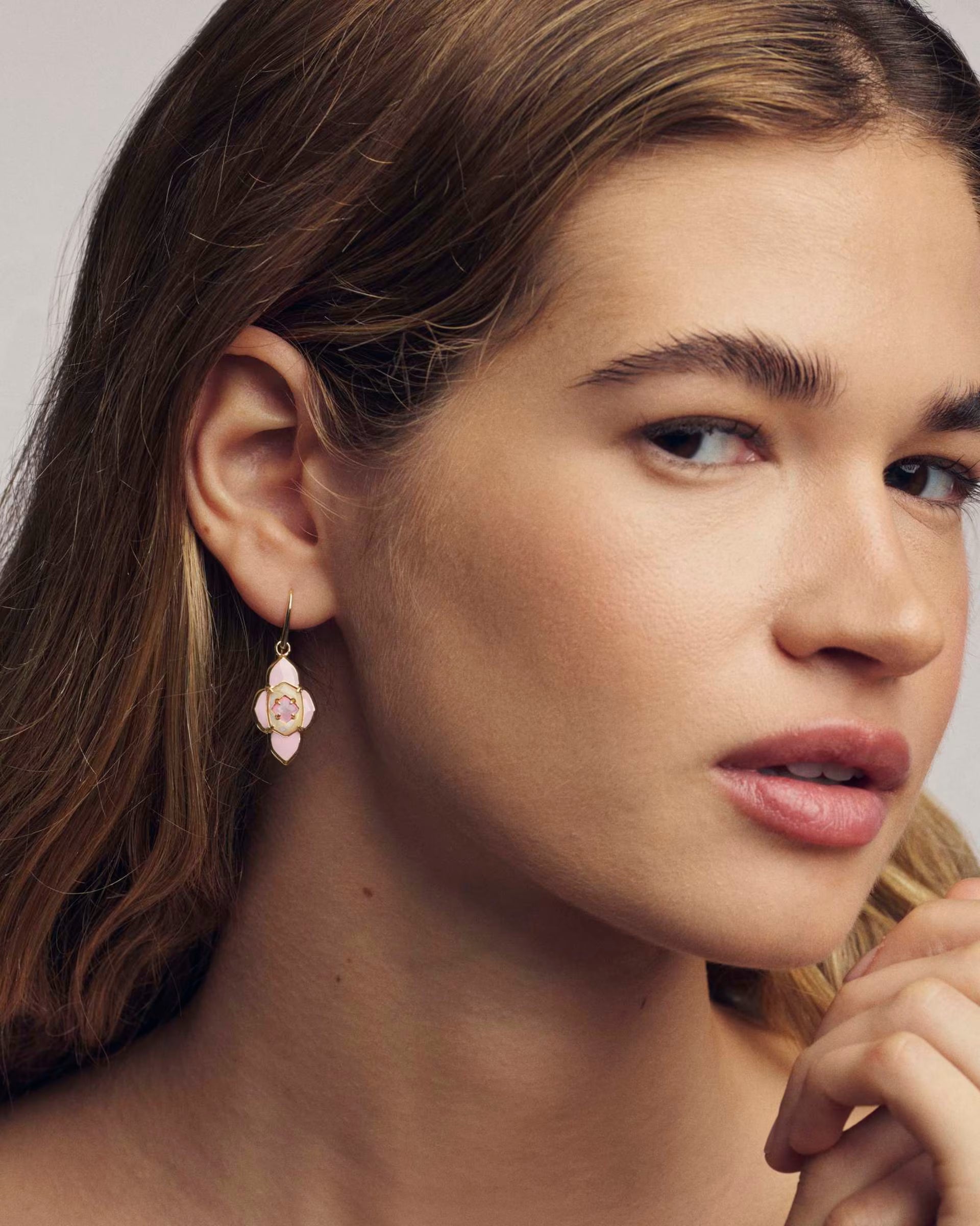 ABBIE MEDALLION SMALL DROP EARRINGS