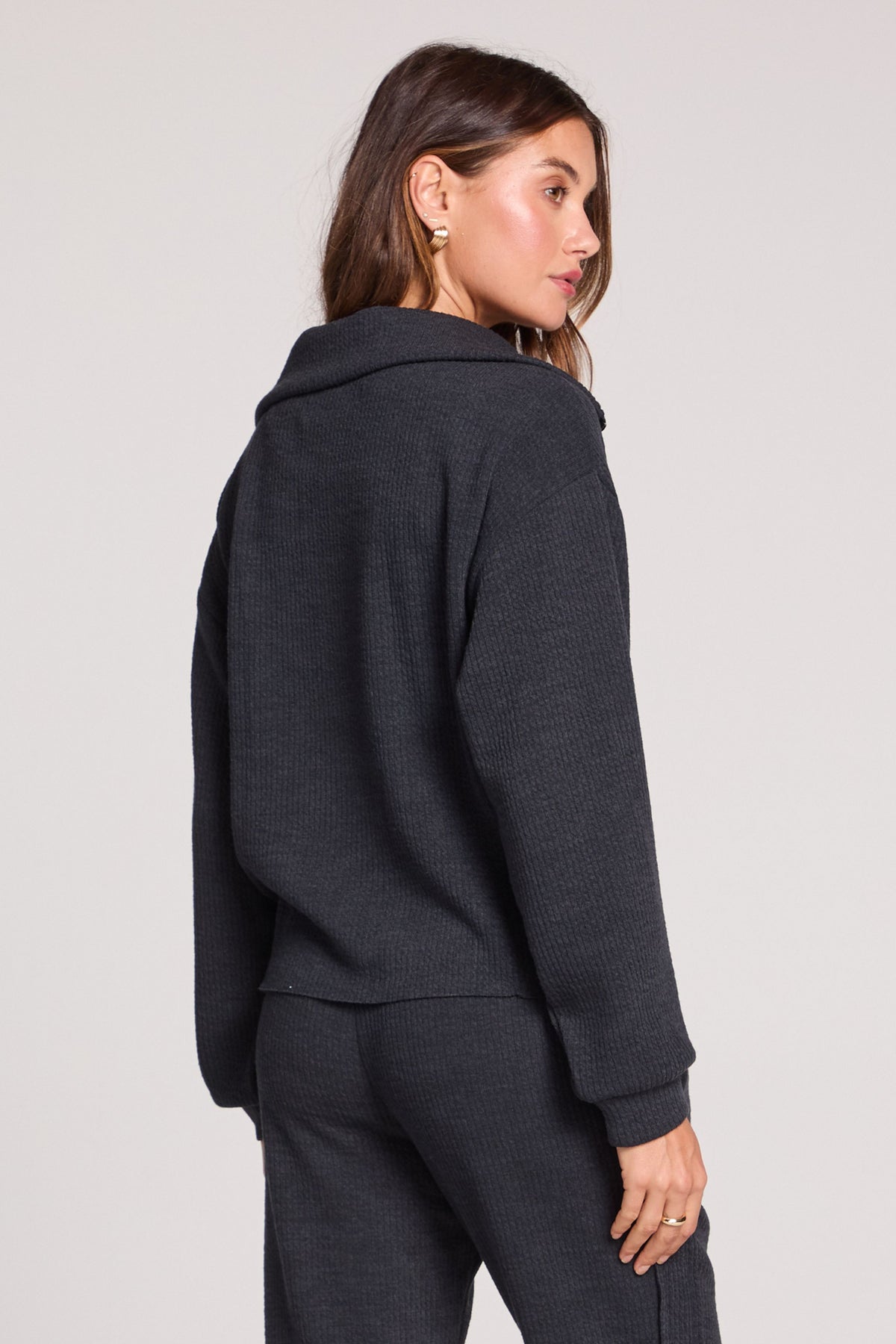 HALF ZIP SEAM PULLOVER