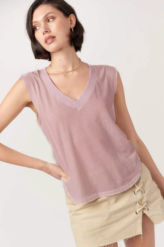 RUE V NECK TEE