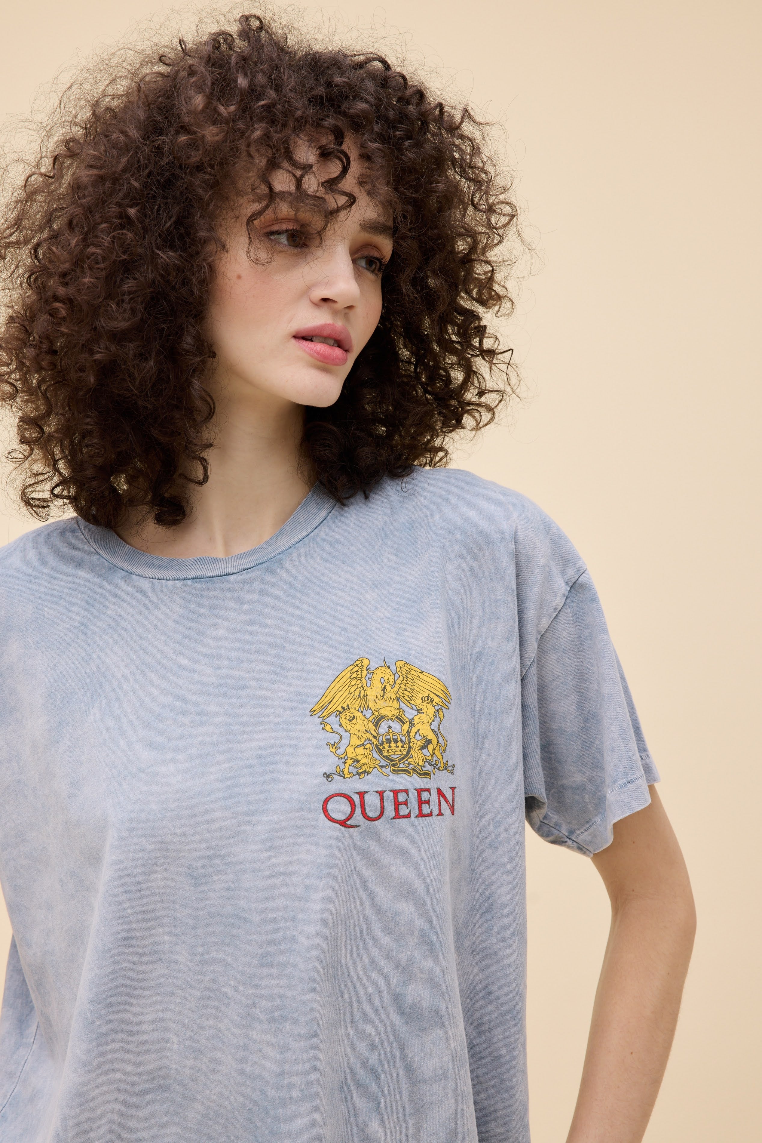 QUEEN WORLD TOUR 1977 MERCH TEE