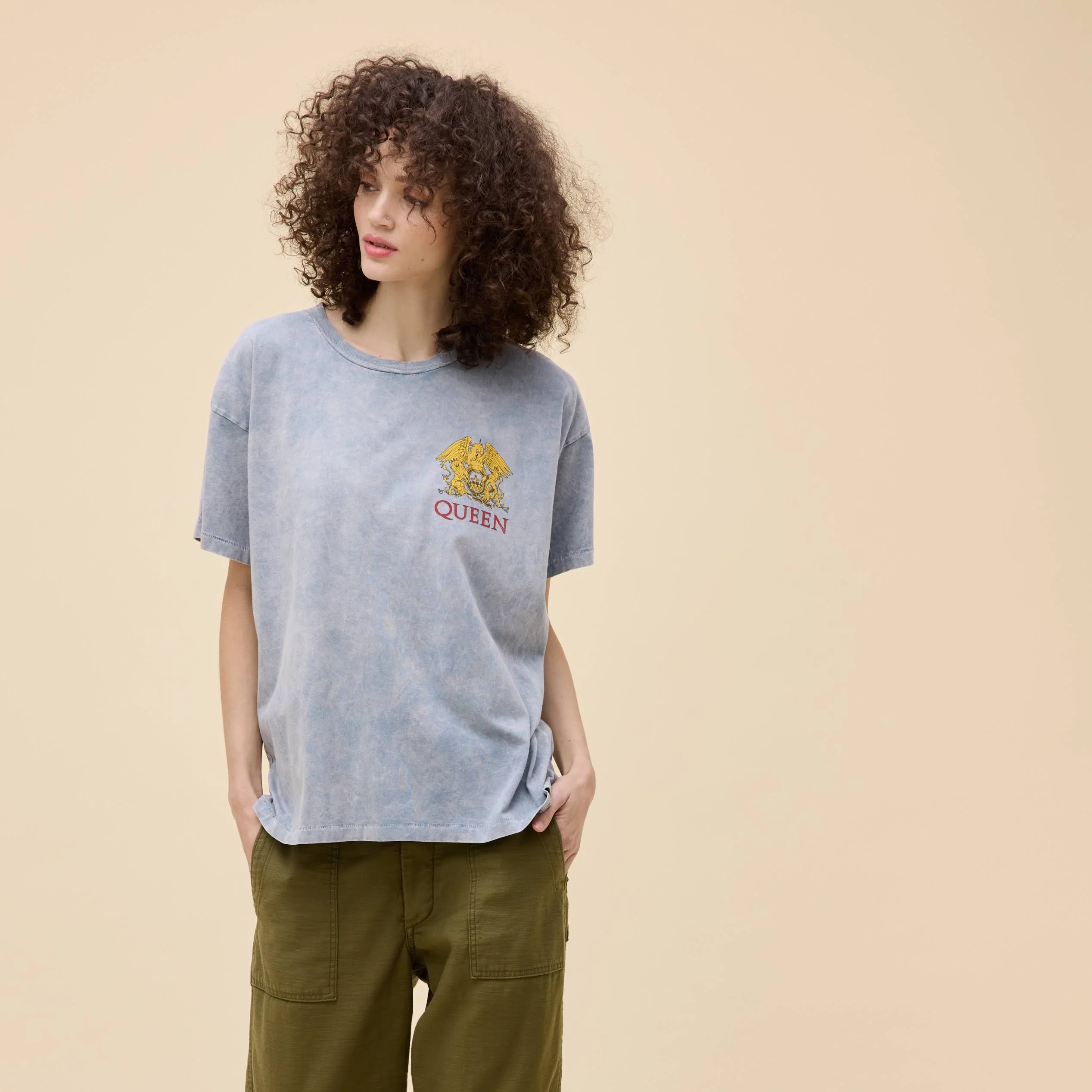 QUEEN WORLD TOUR 1977 MERCH TEE