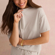  BROOKE STRIPED SHORT SLEEVE TOP