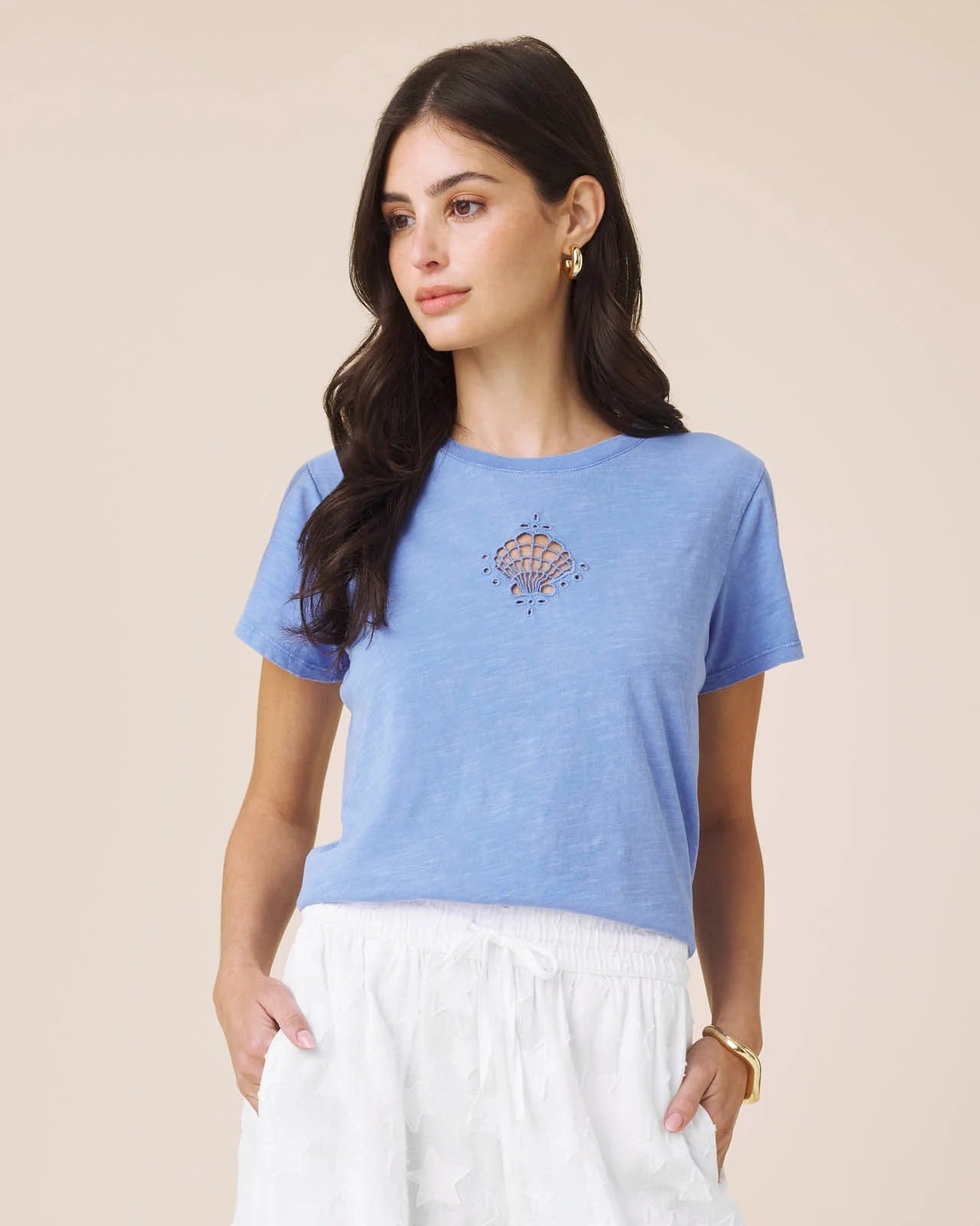 SEASHELL EMBROIDERY TEE