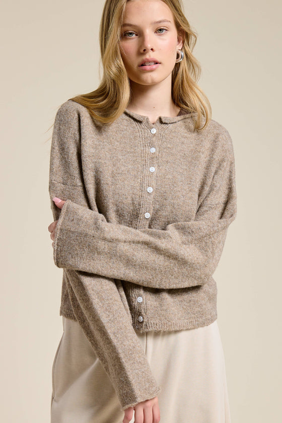 ESSENTIAL BUTTON DOWN CARDIGAN