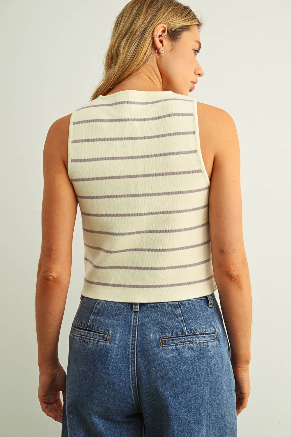 METAL BUTTON STRIPE KNIT VEST