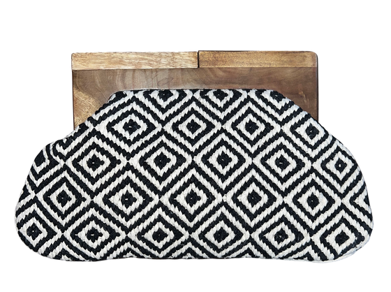 BLACK + IVORY WOVEN TAPESTRY FABRIC CLUTCH BAG WITH WOODEN HANDLE