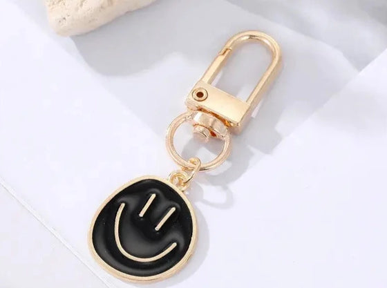 SMILEY FACE KEYCHAIN