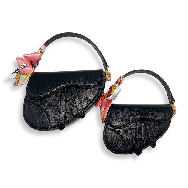 Doe a Dear -Saddle Purse w/ Scarf