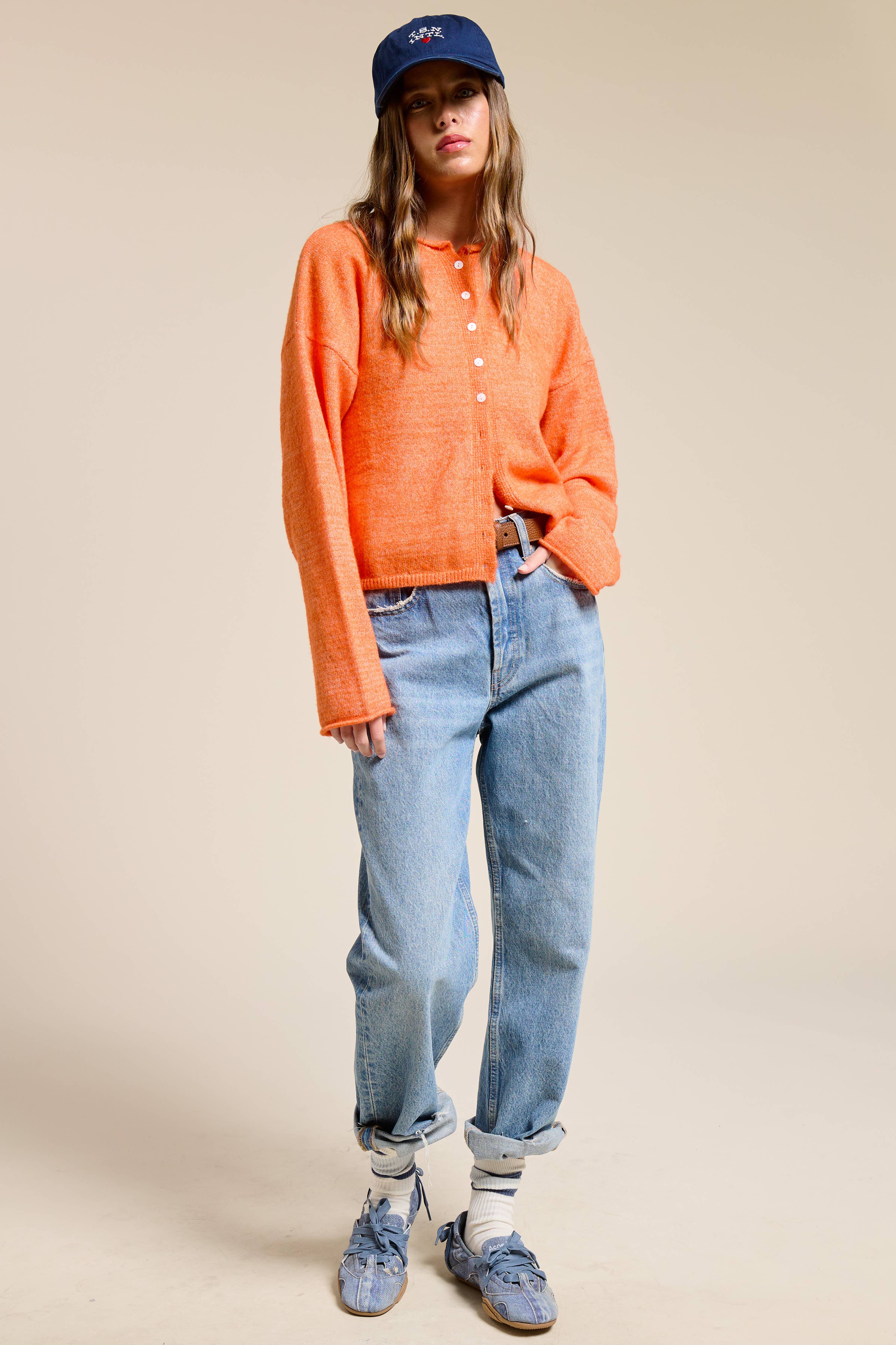 ESSENTIAL BUTTON DOWN CARDIGAN