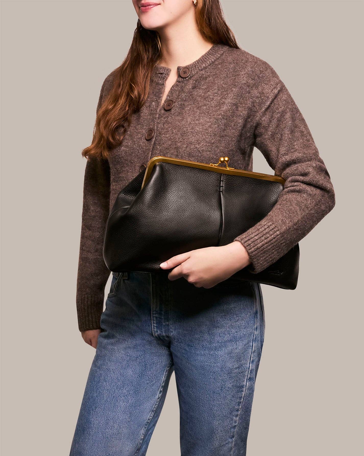 GRACE OVERSIZED CLUTCH