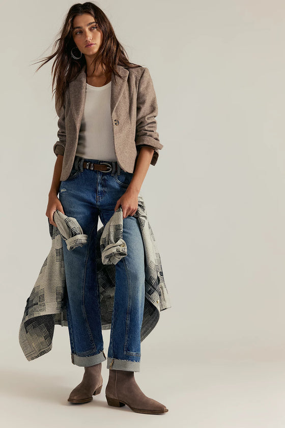RISK TAKER MID RISE JEANS